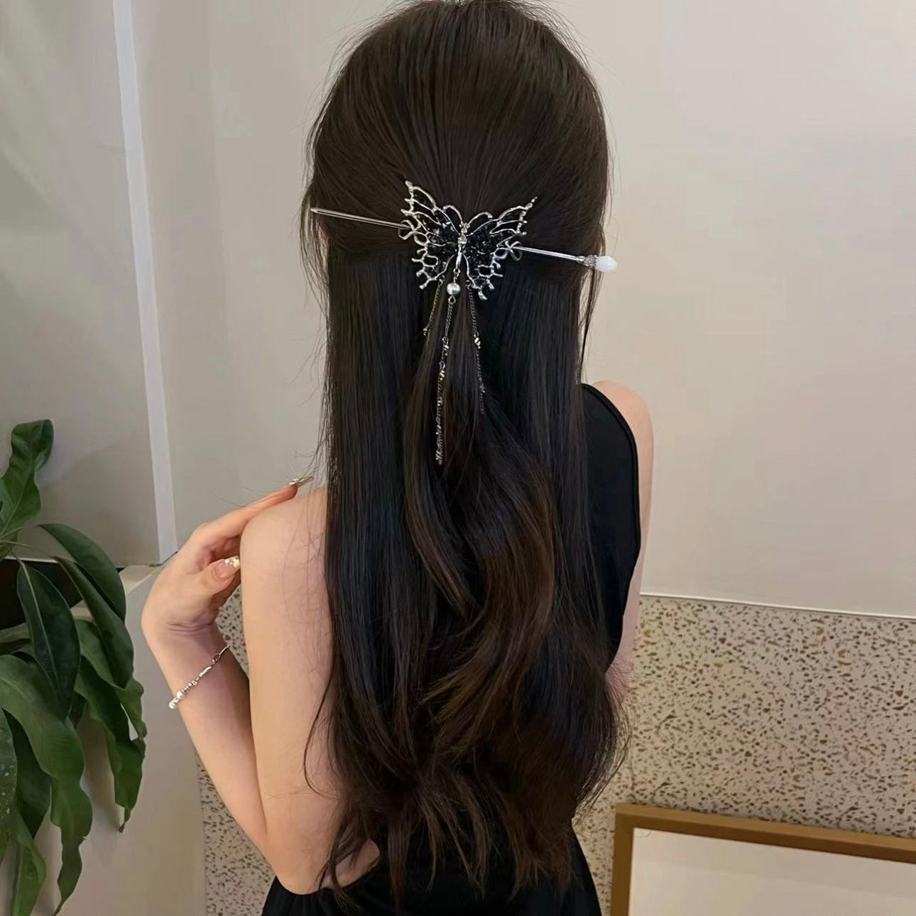 Liquid Butterfly Tassel Hairpin