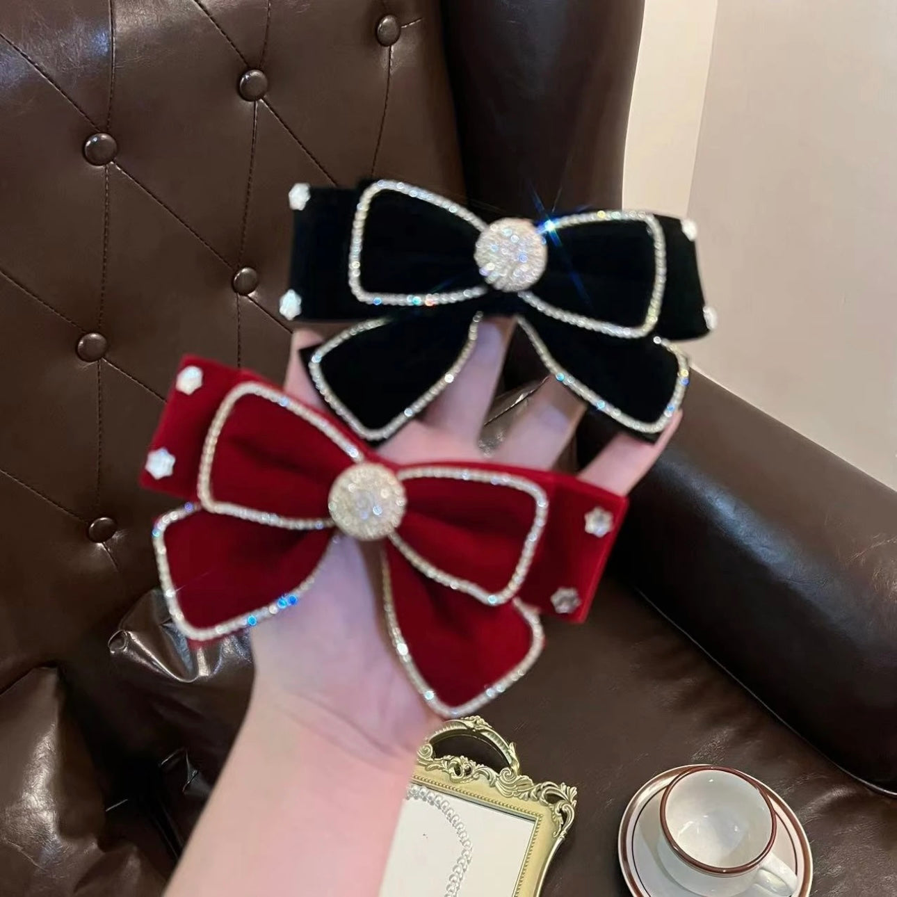 Vintage velvet bow hair clip