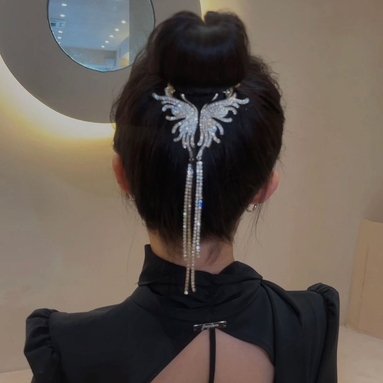 Butterfly Tassel Ball Buckle