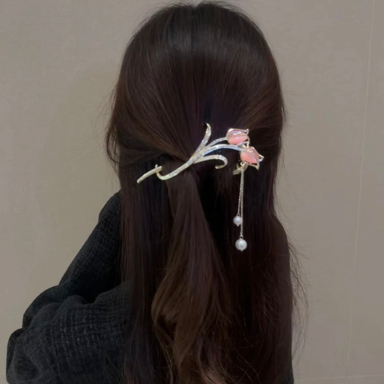 Tulip Chair Twist Clip