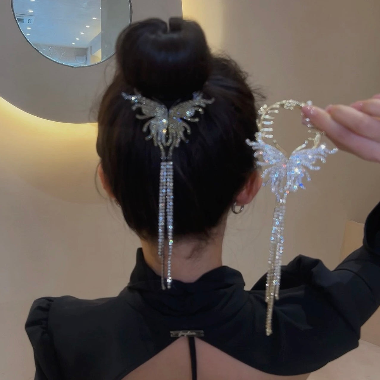 Butterfly Tassel Ball Buckle