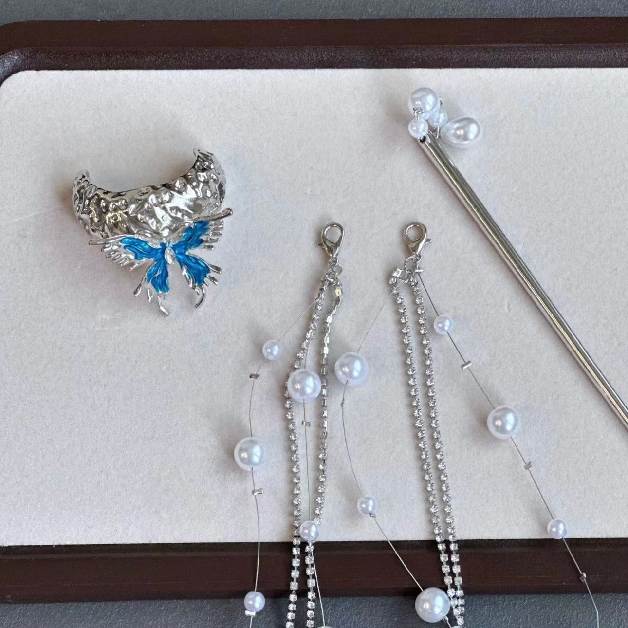 Ice Blue Butterfly Pearl Long Tassel Hairpin