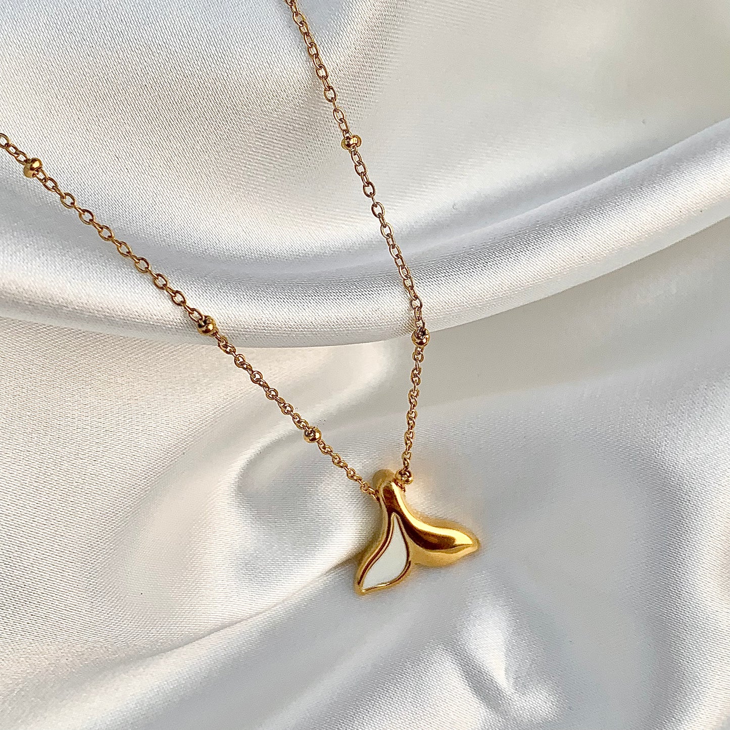 Mermaid Tail Shell Necklace