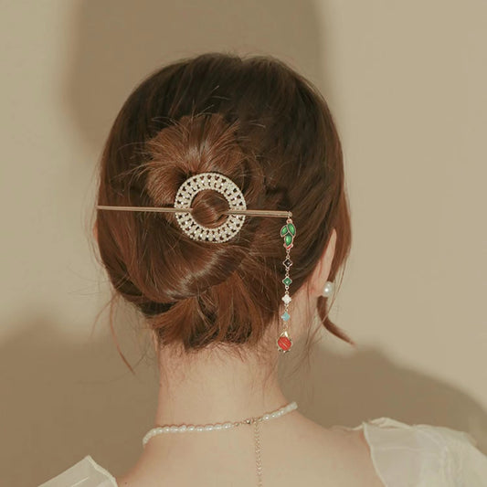 Elegant Pearl Plate Tassel Hairpin