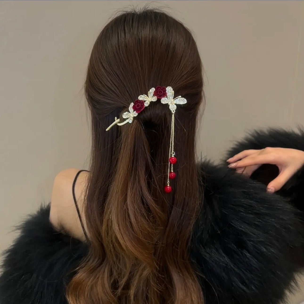 Butterfly Twist Clip
