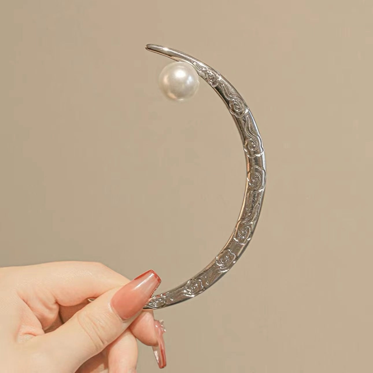 Half Moon Hairpin