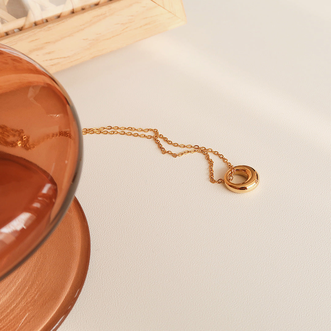Irregular Circle Necklace