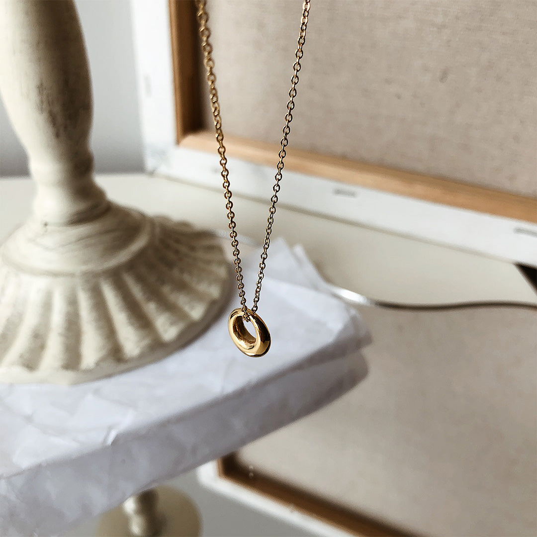 Irregular Circle Necklace