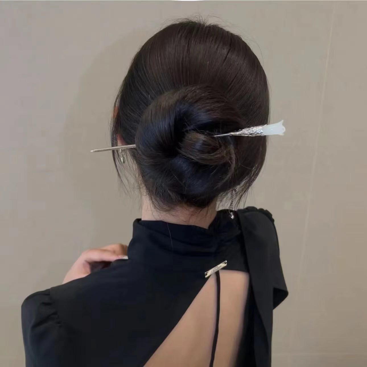 White Moonlight Hairpin