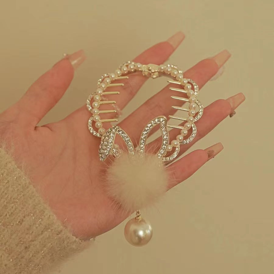 Hairball Pearl Tassel Hair Clip