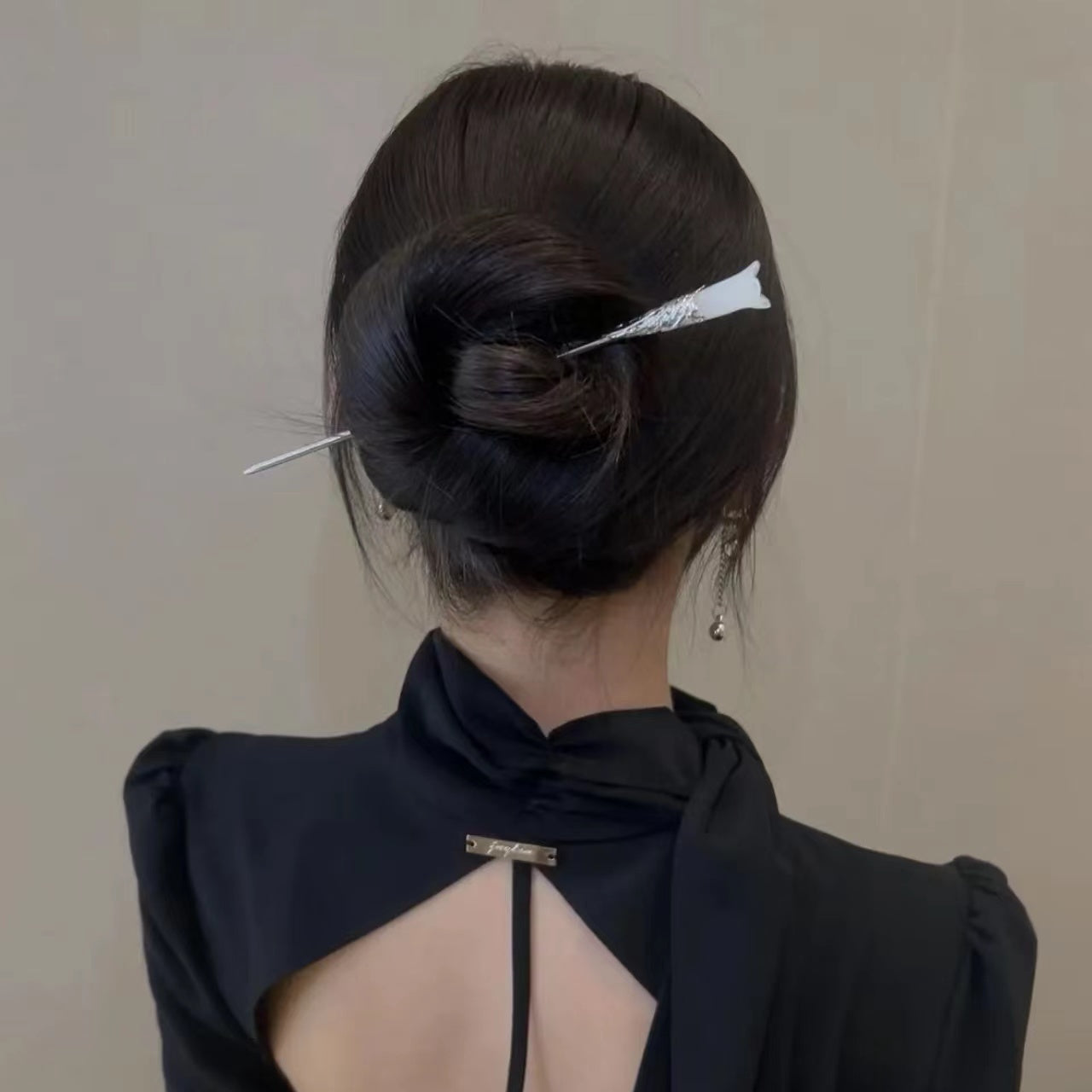 White Moonlight Hairpin