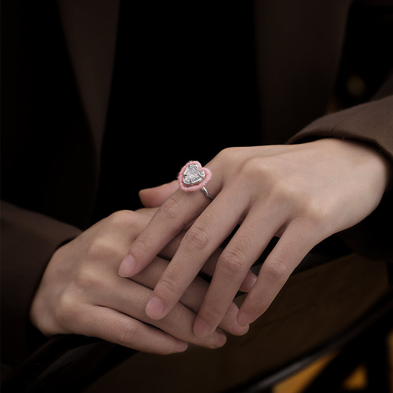 Plush Heart Zircon Ring