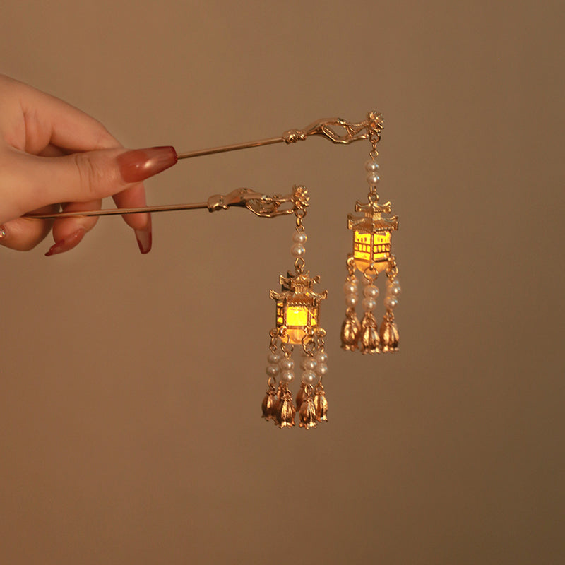 Lantern Hair Clip