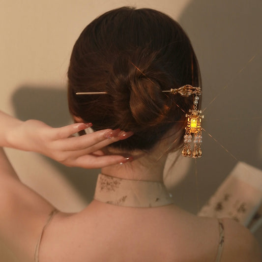 Lantern Hair Clip