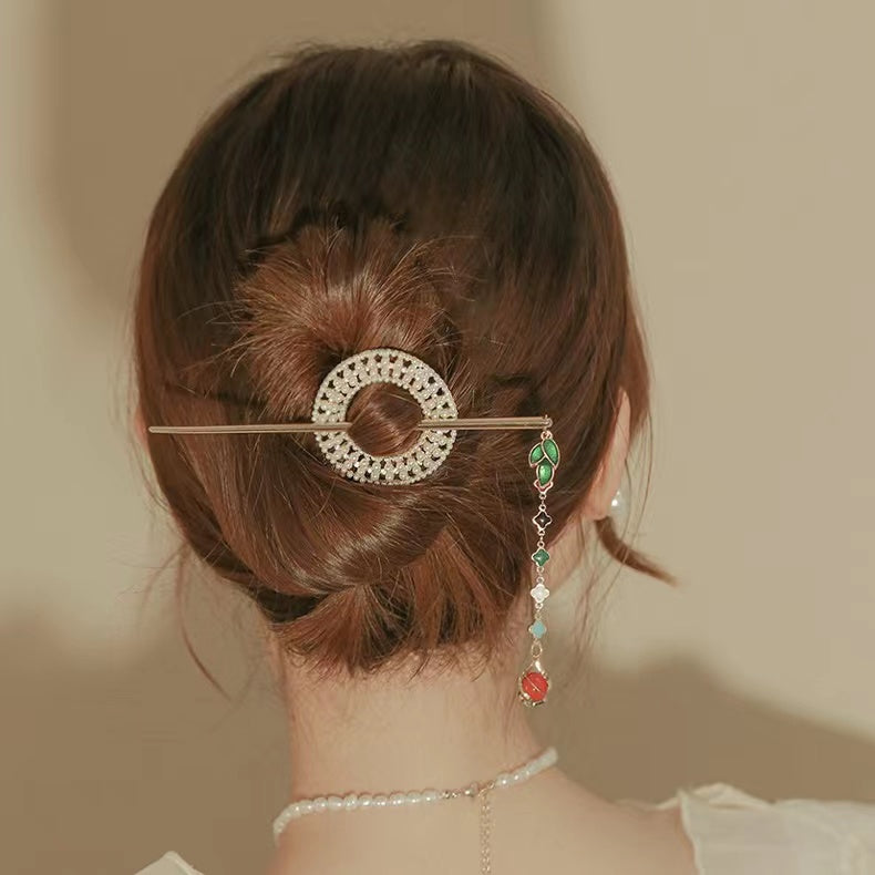 Elegant Pearl Plate Tassel Hairpin