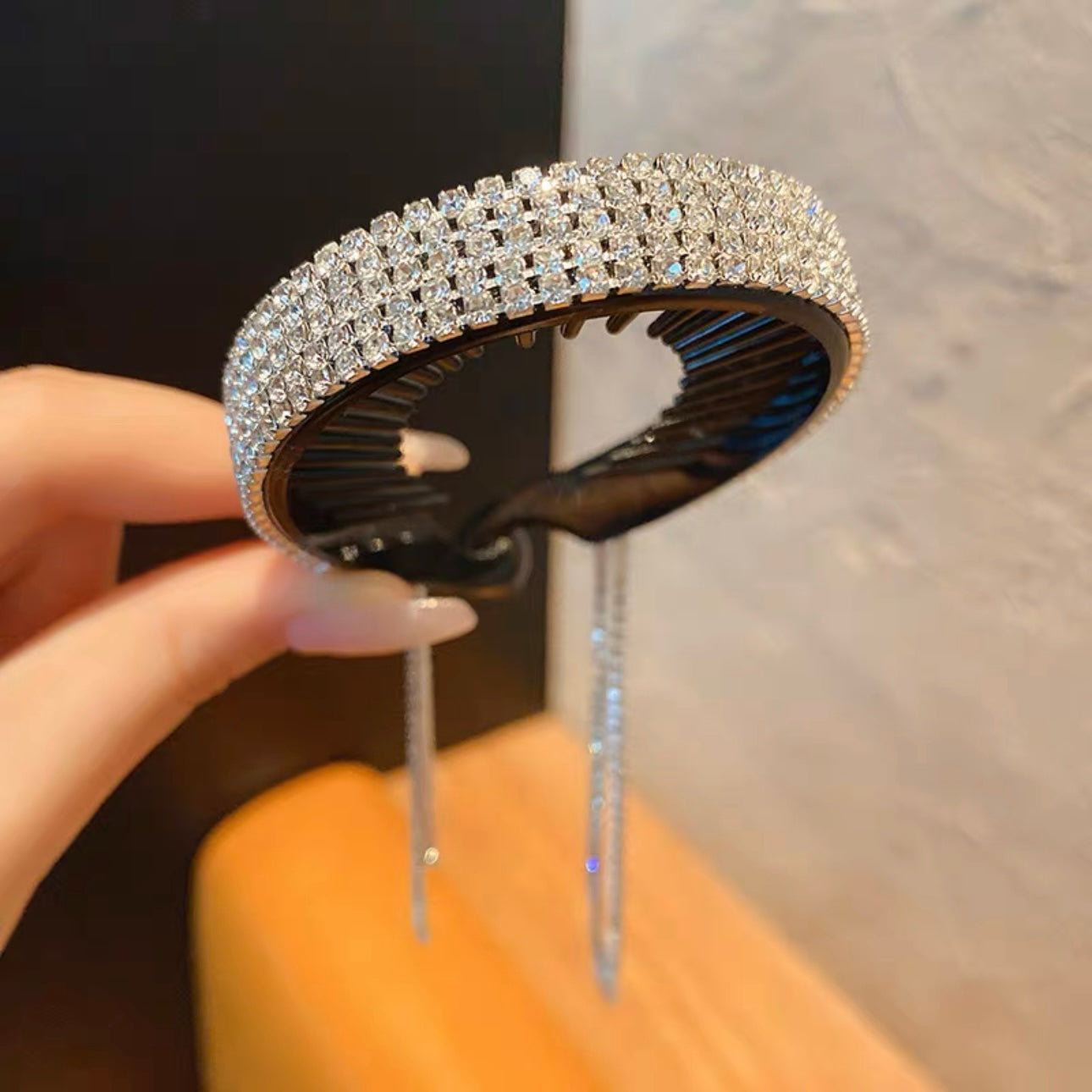 Circle Masonry Tassel Hair Clip