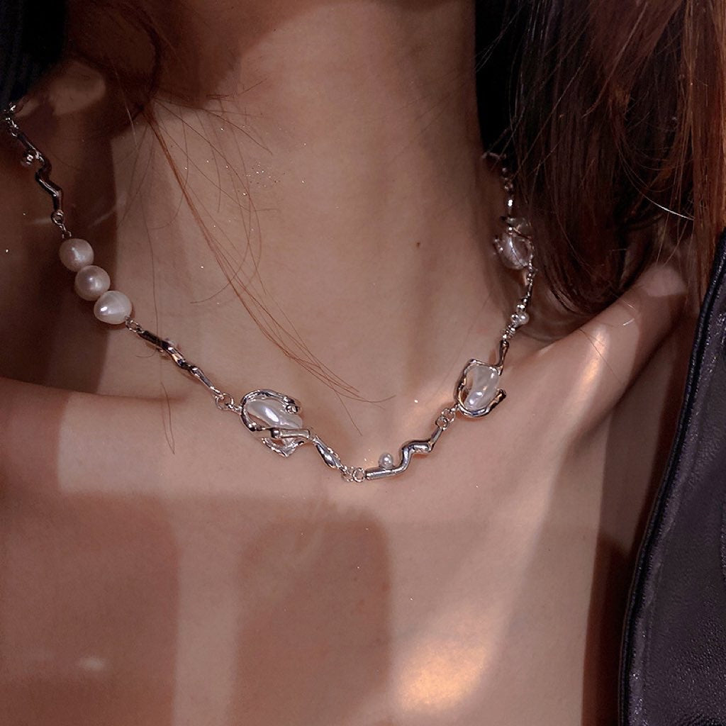 Pearl Glitter Necklace